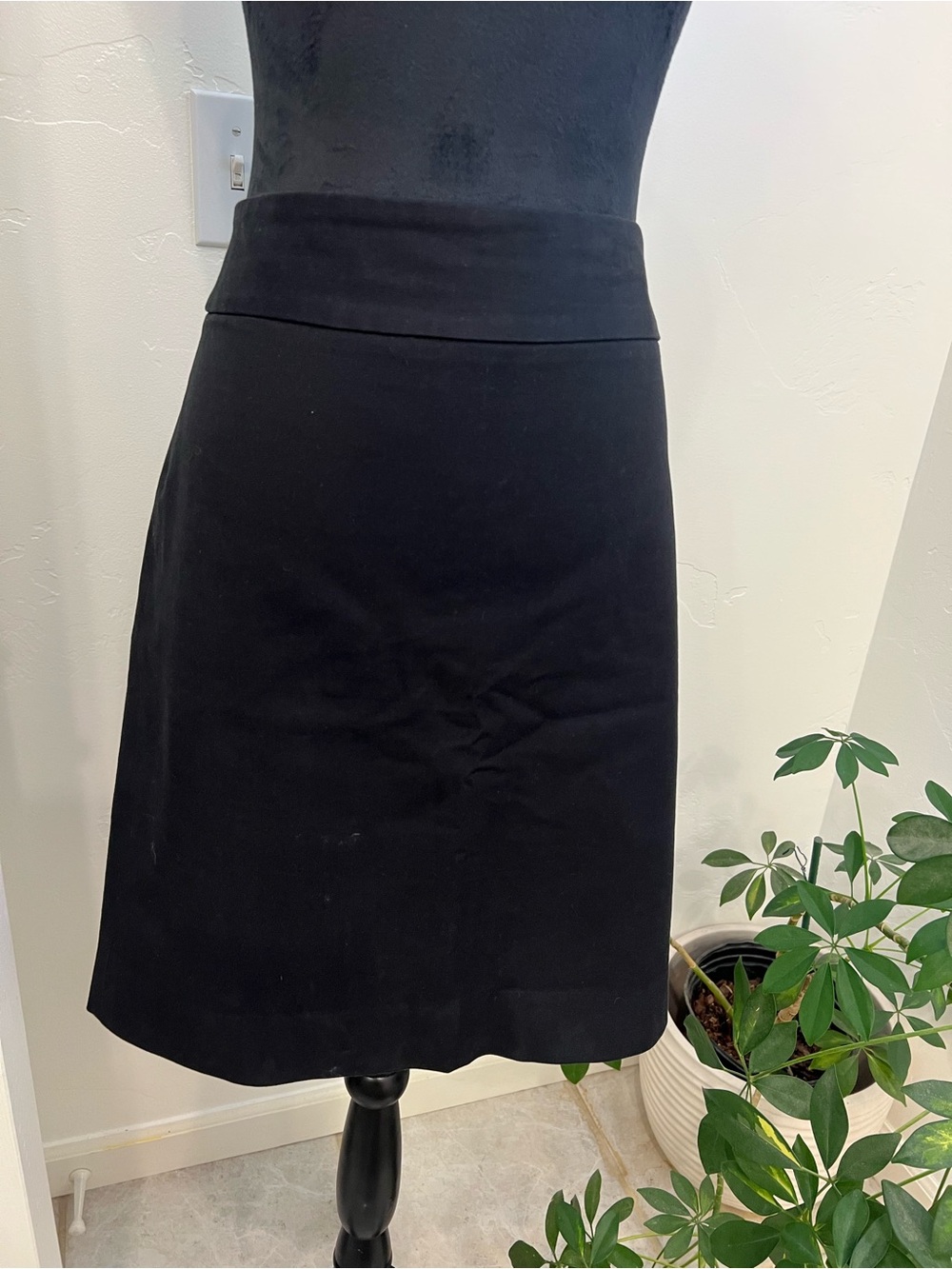 Banana Republic Black Pencil Skirt